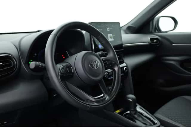 Toyota Yaris Cross (2025) thumbnail 6