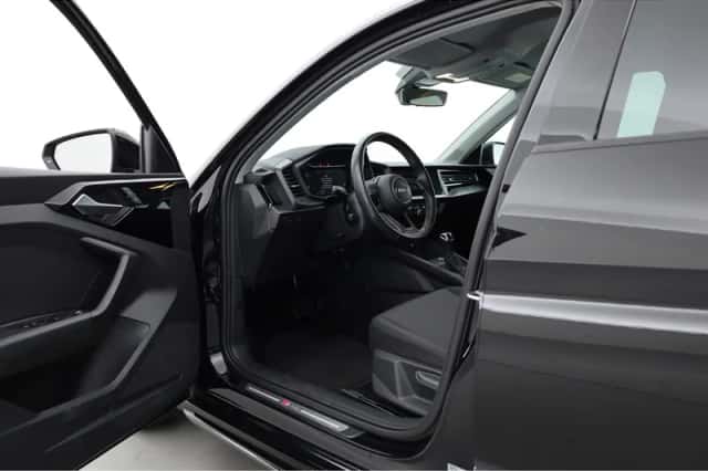 Audi A1 (2023) thumbnail 5