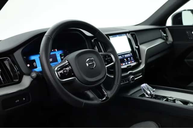 Volvo XC60 (2024) thumbnail 6