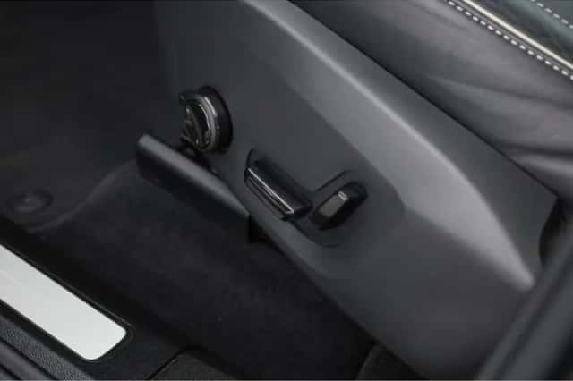 Volvo XC60 (2024) thumbnail 5