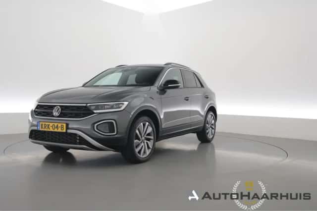 Volkswagen T-Roc (2025) thumbnail 1