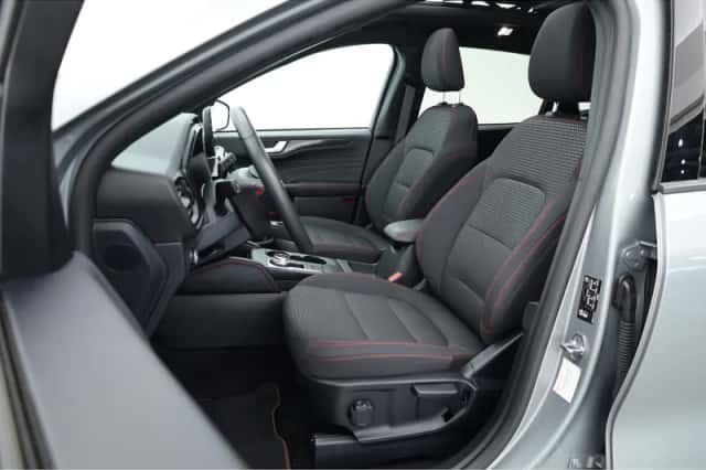 Ford Kuga (2024) thumbnail 3