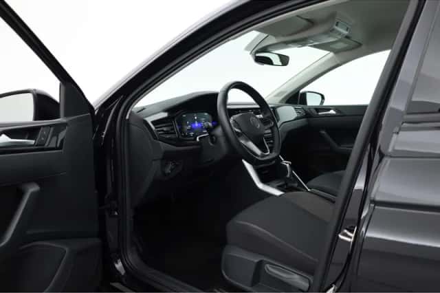 Volkswagen Polo (2024) thumbnail 5