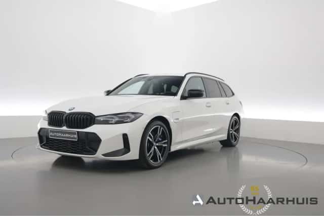 BMW 3-Serie (2023) thumbnail 1