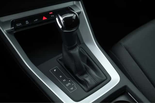 Audi Q3 (2021) thumbnail 6