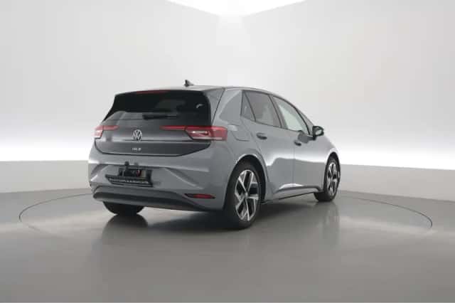 Volkswagen ID.3 (2024) thumbnail 2