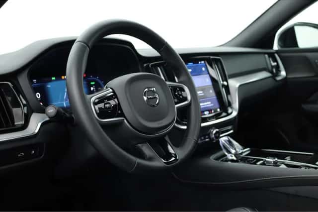 Volvo V60 (2025) thumbnail 6