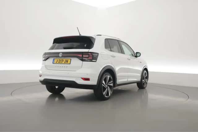 Volkswagen T-Cross (2019) thumbnail 2