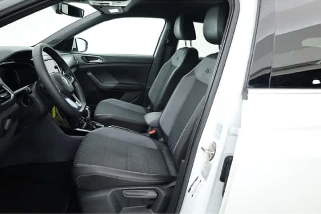 Volkswagen T-Cross (2019) thumbnail 3