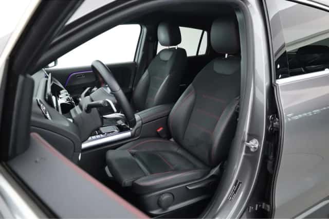 Mercedes-Benz GLA (2022) thumbnail 3