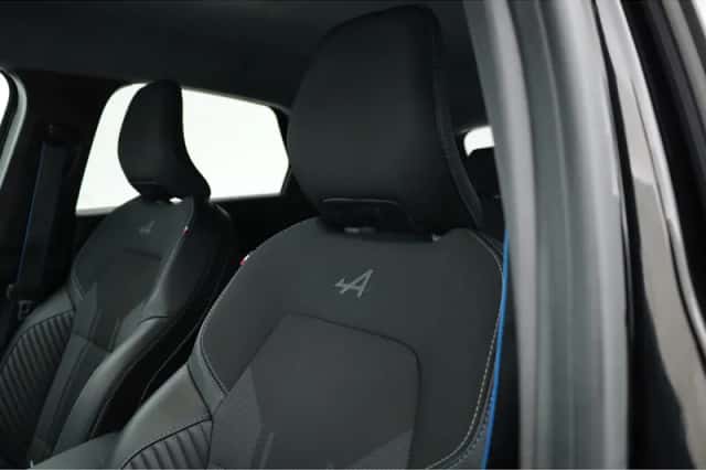 Renault Captur (2024) thumbnail 5