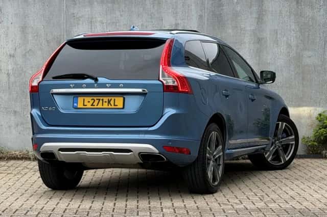 Volvo XC60 (2017) thumbnail 6