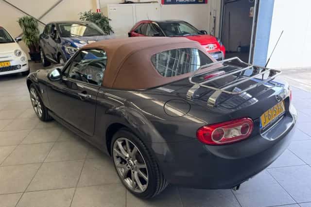 Mazda MX-5 (2013) thumbnail 4