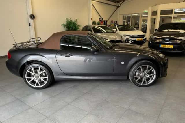 Mazda MX-5 (2013) thumbnail 6