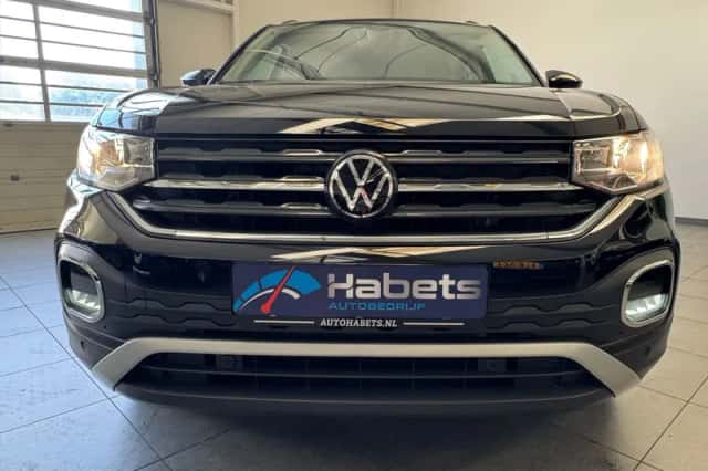 Volkswagen T-Cross (2021) thumbnail 3