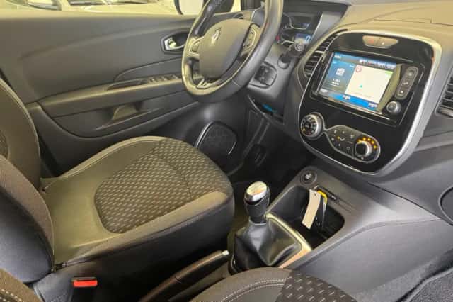 Renault Captur (2017) thumbnail 5