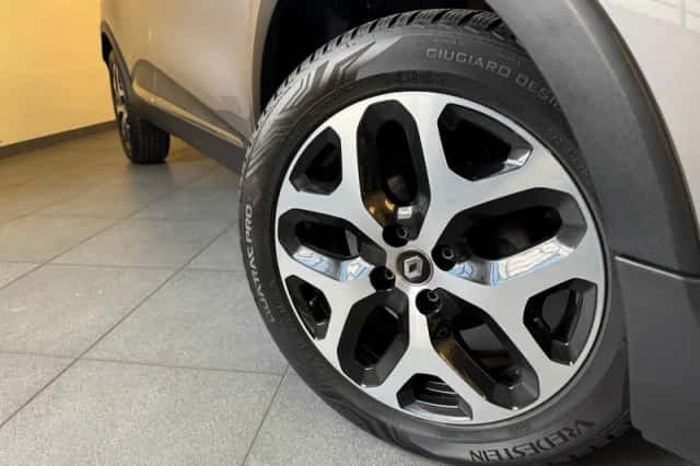 Renault Captur (2019) thumbnail 3