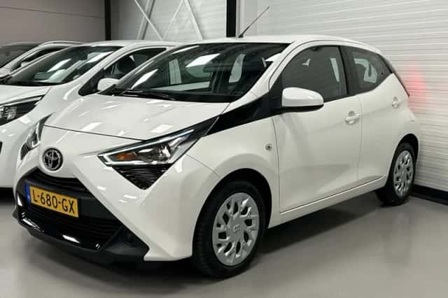 Toyota Aygo (2021) thumbnail 5