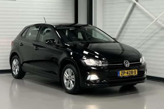 Volkswagen Polo (2019) thumbnail 2