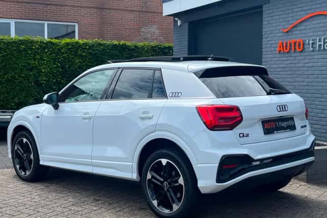 Audi Q2 (2023) thumbnail 5