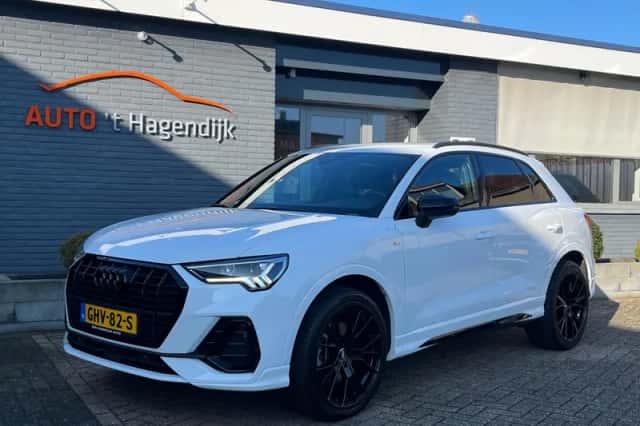 Audi Q3 (2019) thumbnail 1