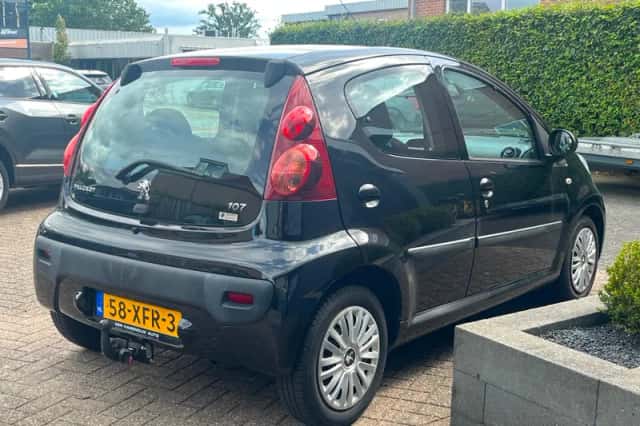 Peugeot 107 (2012) thumbnail 6