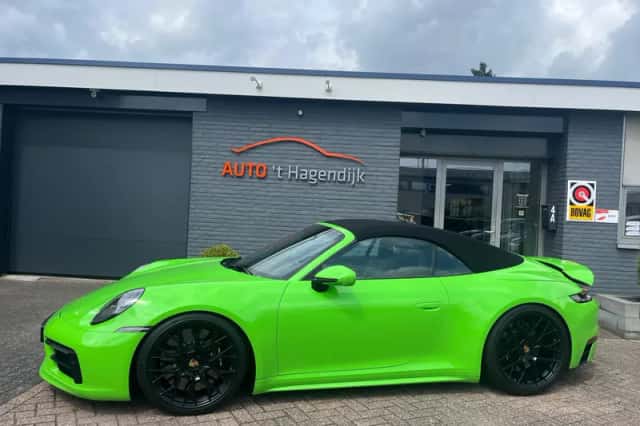 Porsche 911 (2019) thumbnail 3
