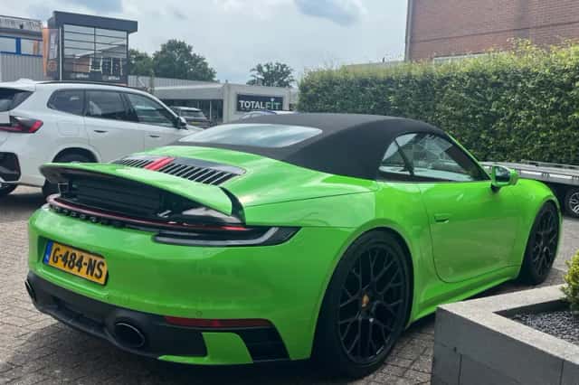 Porsche 911 (2019) thumbnail 6