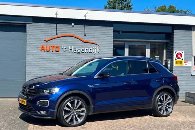 Volkswagen T-Roc (2020) thumbnail 3