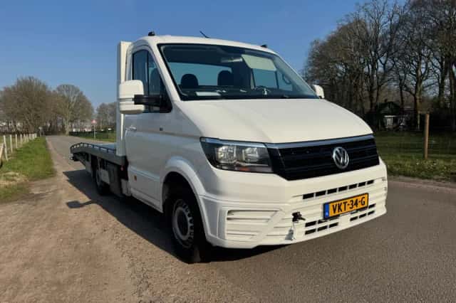 Volkswagen Crafter (2019) thumbnail 1