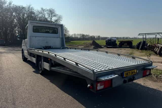 Volkswagen Crafter (2019) thumbnail 3