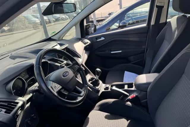 Ford C-Max (2017) thumbnail 6