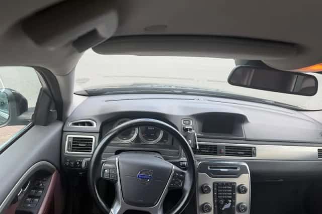 Volvo V70 (2012) thumbnail 6