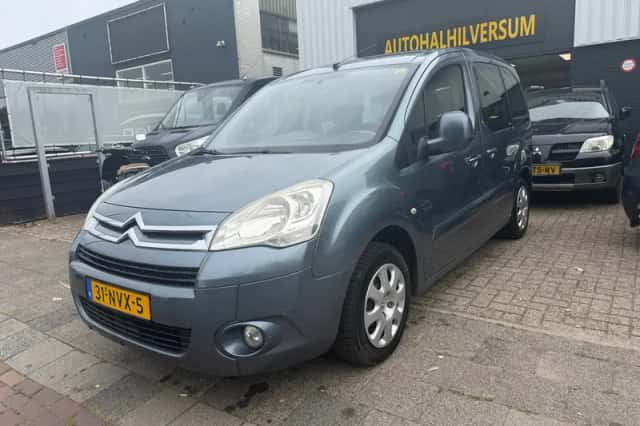 Citroën Berlingo (2010) thumbnail 2