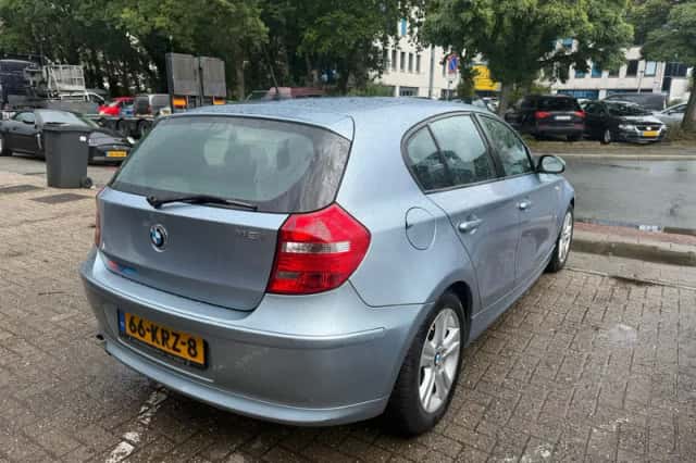 BMW 1-Serie (2010) thumbnail 3