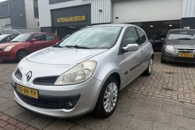Renault Clio (2007) thumbnail 3
