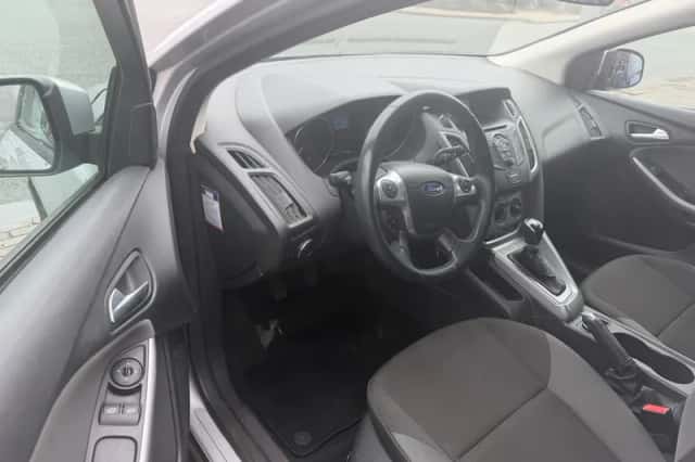 Ford Focus (2011) thumbnail 5