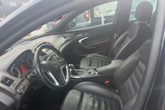 Opel Insignia (2012) thumbnail 6