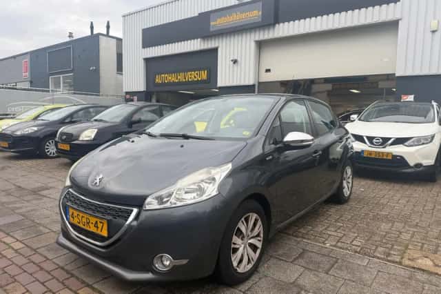 Peugeot 208 (2013) thumbnail 2