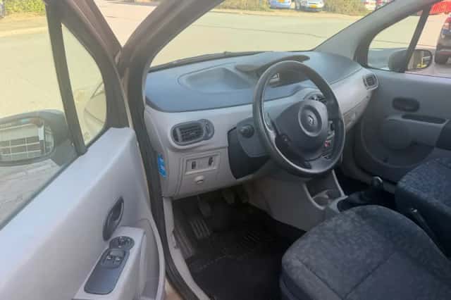 Renault Modus (2006) thumbnail 5