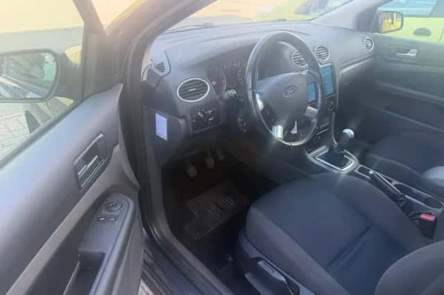Ford Focus (2007) thumbnail 5