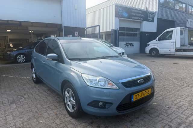 Ford Focus (2008) thumbnail 1