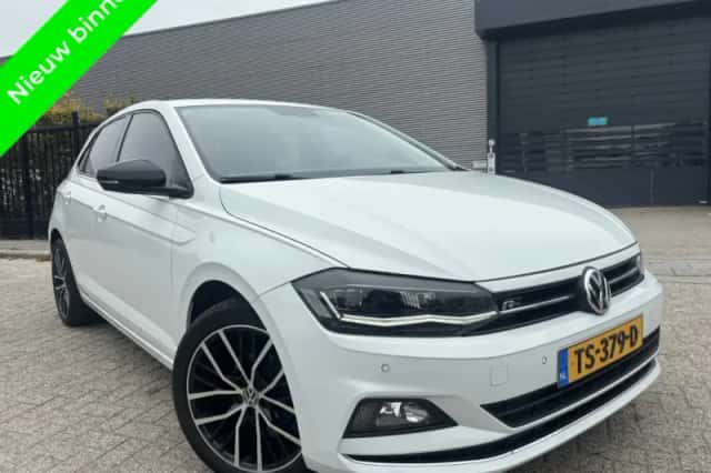 Volkswagen Polo (2018) thumbnail 1