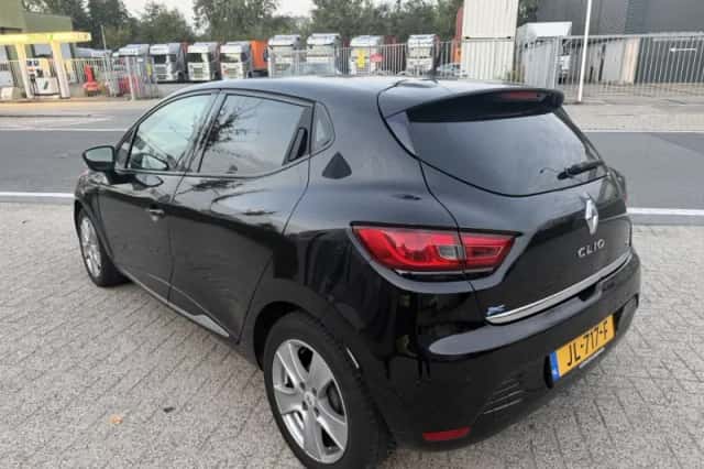 Renault Clio (2016) thumbnail 5