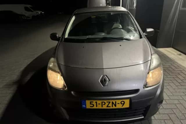 Renault Clio (2011) thumbnail 4