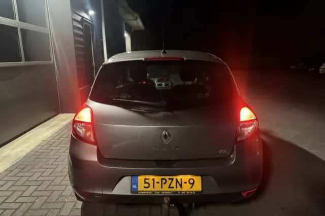 Renault Clio (2011) thumbnail 5