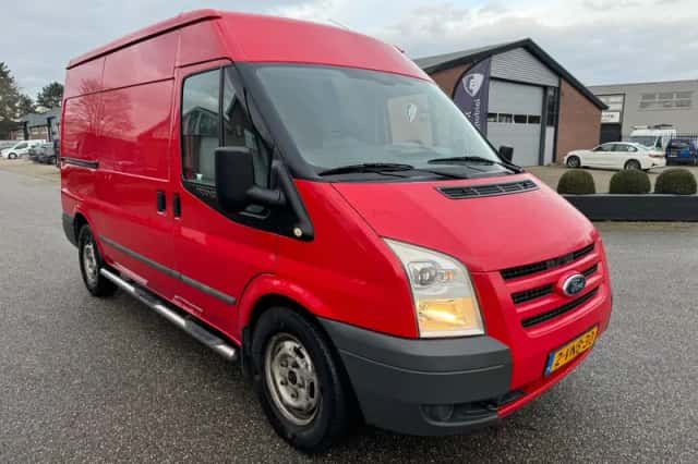Ford Transit (2011) thumbnail 2