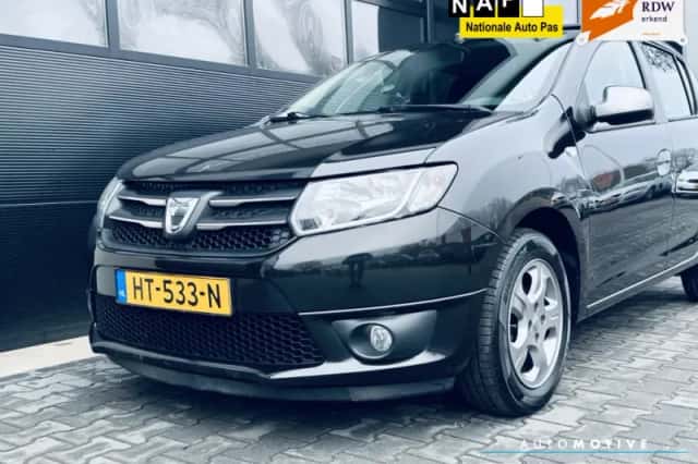 Dacia Sandero (2016) thumbnail 3