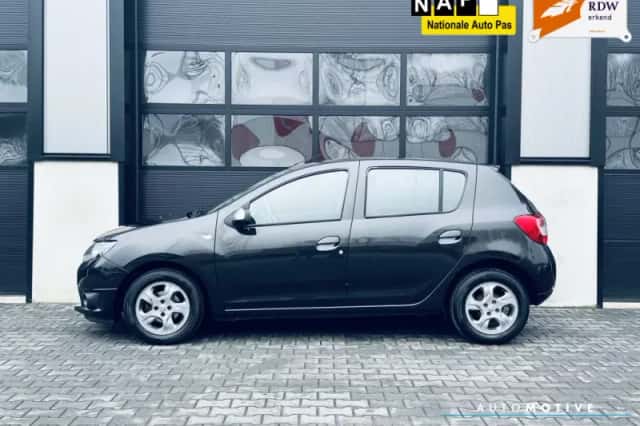 Dacia Sandero (2016) thumbnail 4