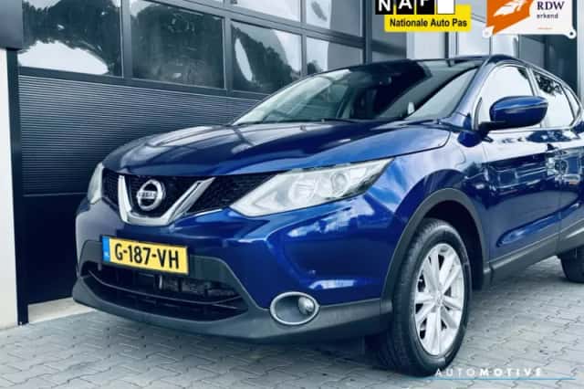 Nissan Qashqai (2015) thumbnail 3